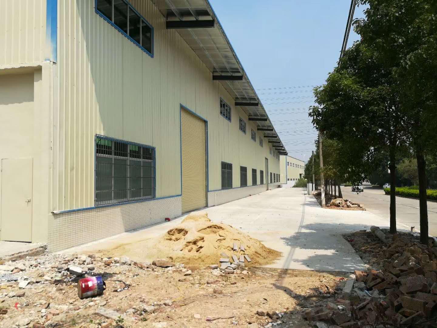 东莞横沥新出独栋单一层钢构厂房1100平方厂房出租带牛角