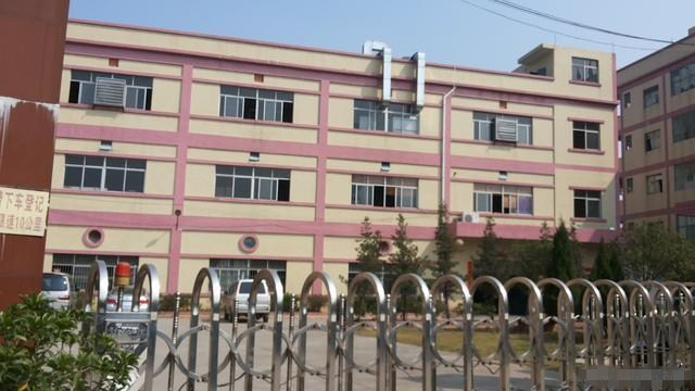 东莞石排新空出原房东厂房分租楼上1000平方厂房出租现成喷油喷漆