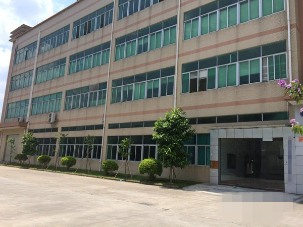 东莞常平新出独院厂房分租一楼650平方厂房出租带地坪漆